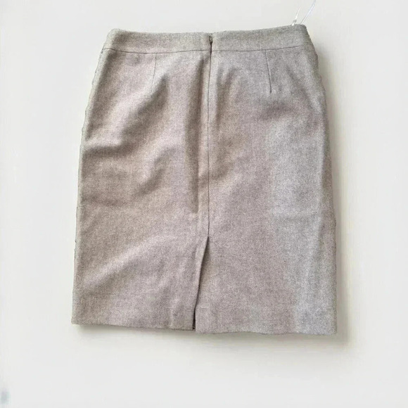 J Crew Beige Wool Blend The Pencil Skirt Size 2 Neutral Tan Holiday - Picture 4 of 5